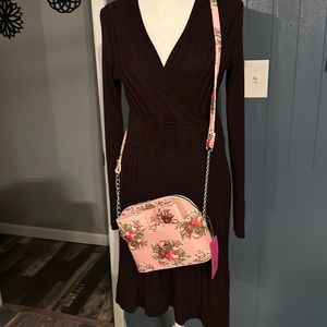 Beautiful pink flower Betsy Johnson Crossbody bag.